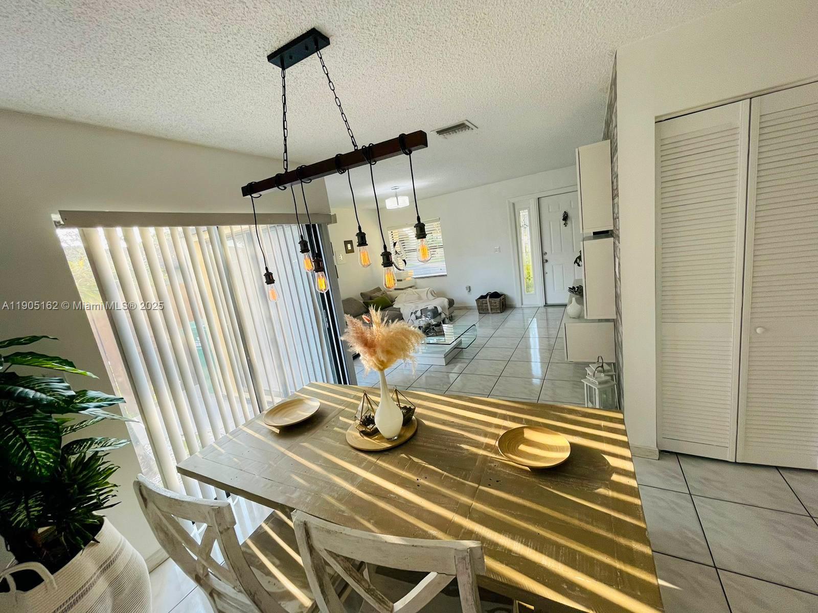 WOODGATE NORTH - Residential Lease