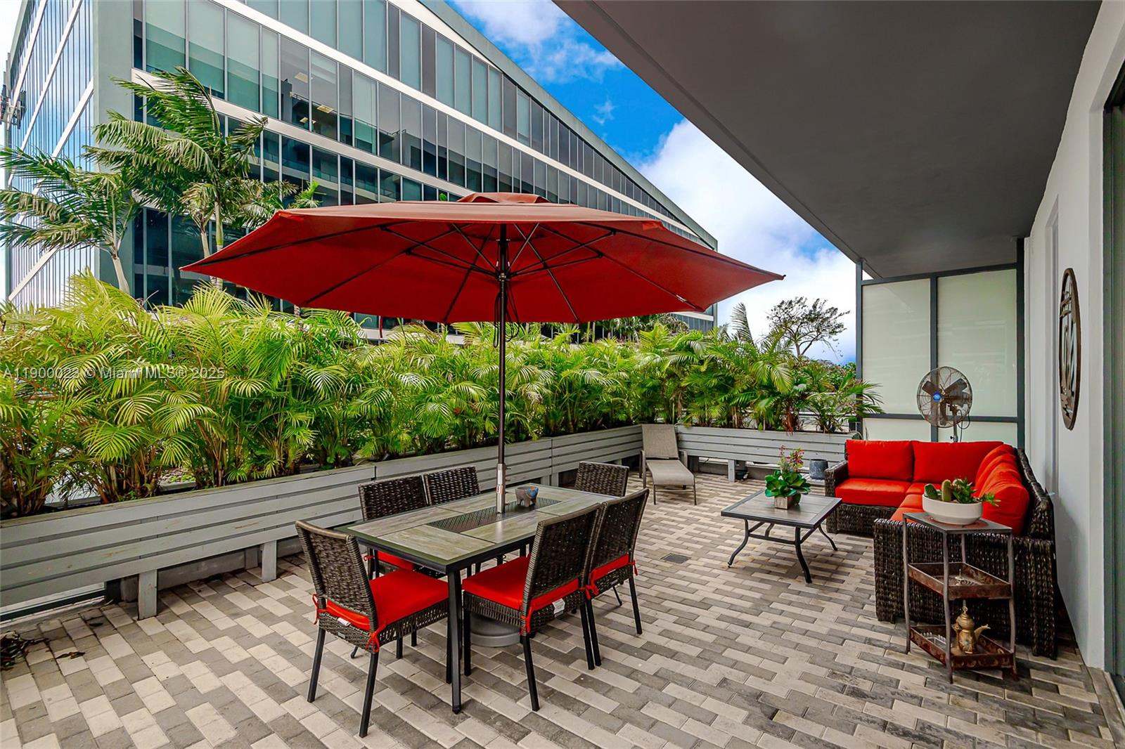 AVENTURA PARKSQUARE RESID - Residential Lease