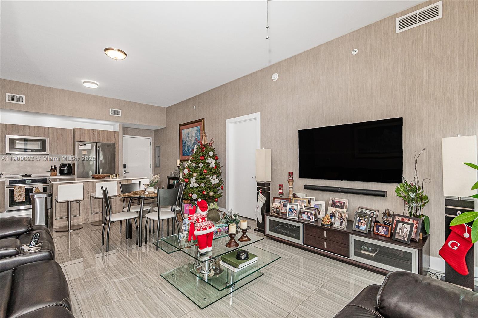 AVENTURA PARKSQUARE RESID - Residential Lease