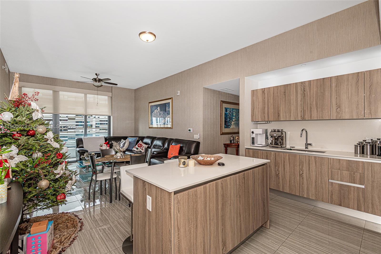 AVENTURA PARKSQUARE RESID - Residential Lease