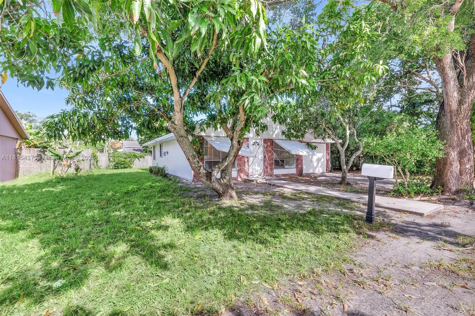 4840 SW 25th Ave