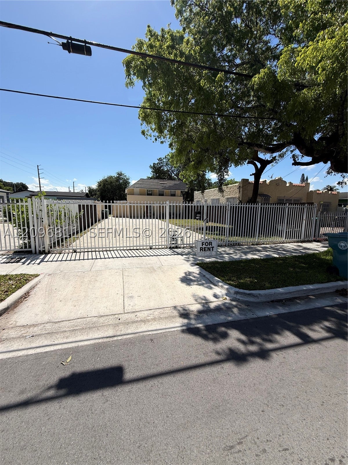 6716 NW 6th Ave