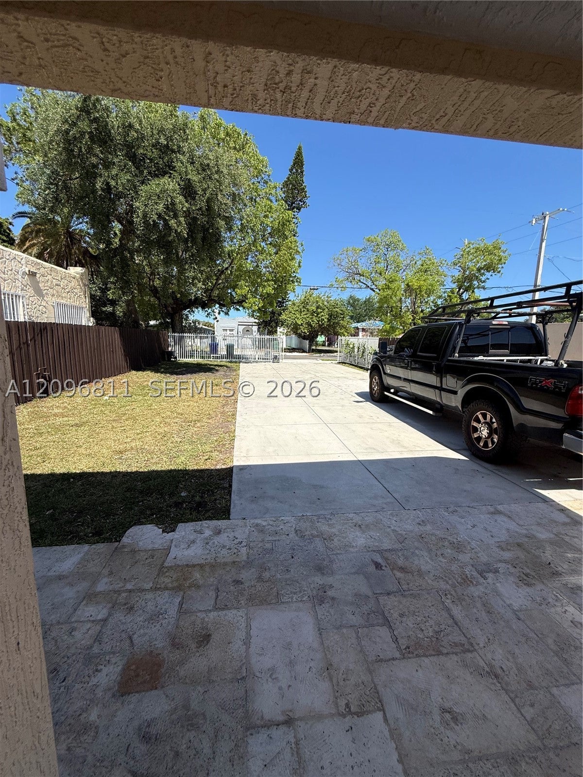 6716 NW 6th Ave