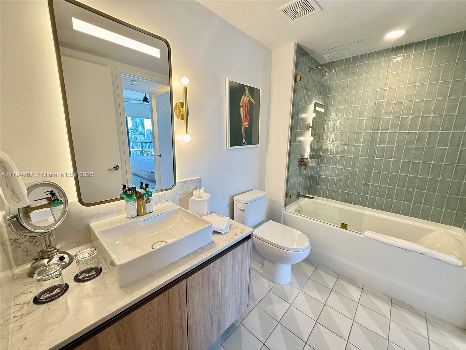 NATIIVO MIAMI CONDO - Residential