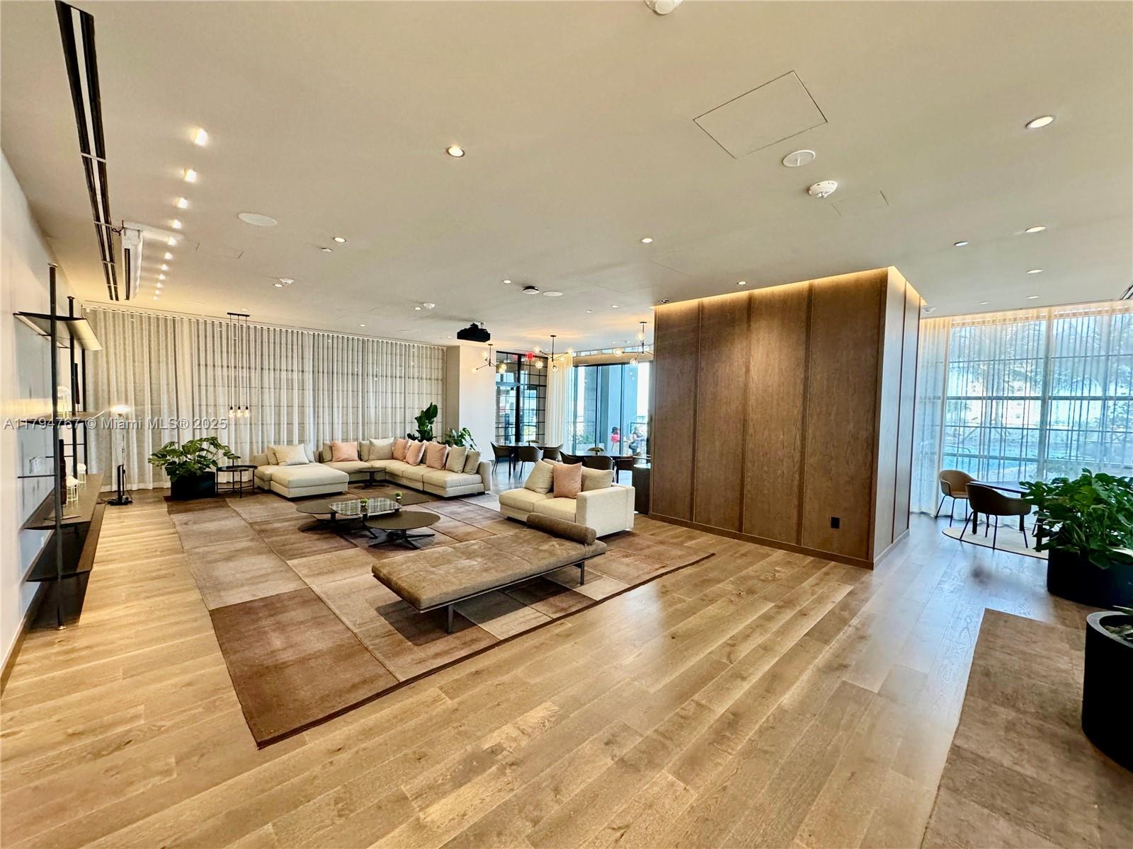 NATIIVO MIAMI CONDO - Residential