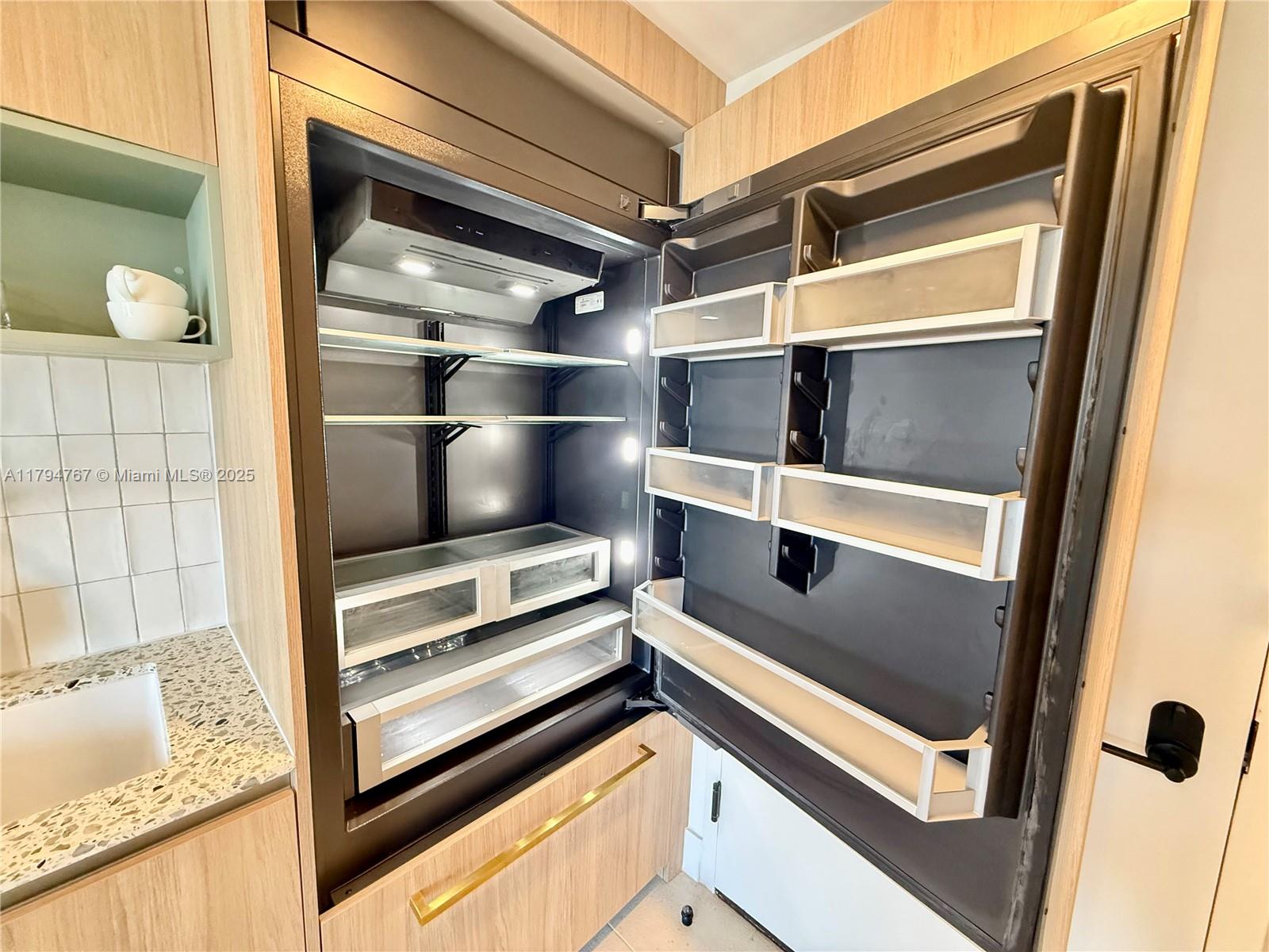 NATIIVO MIAMI CONDO - Residential