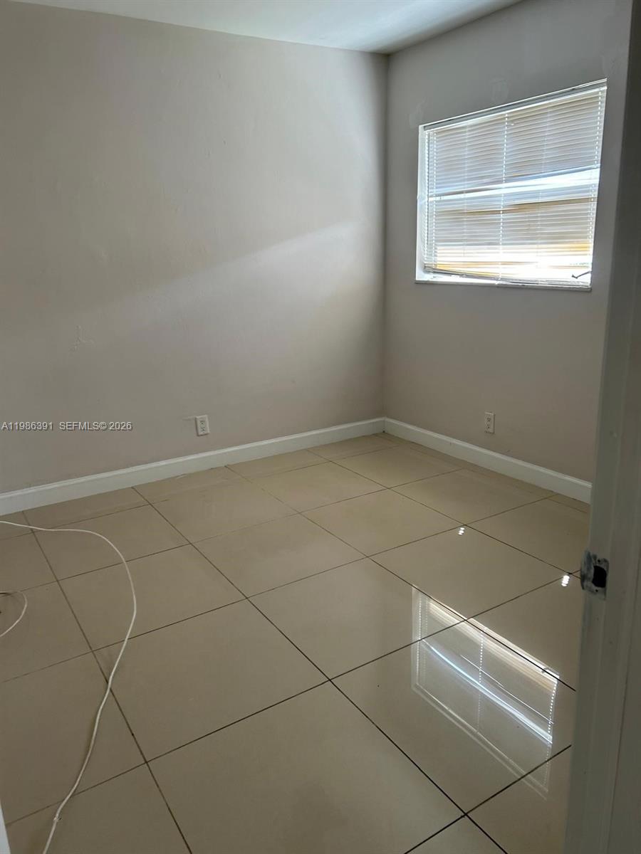 LAUDERDALE NORTH PARK SEC - Residential Lease