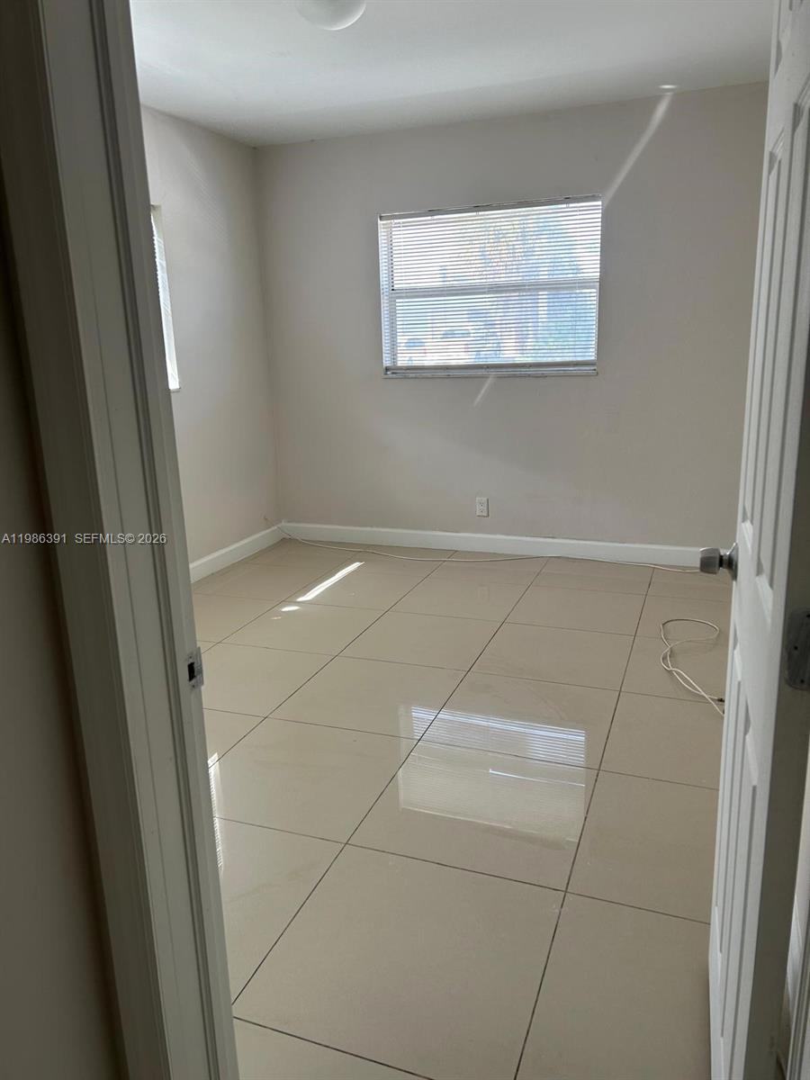 LAUDERDALE NORTH PARK SEC - Residential Lease