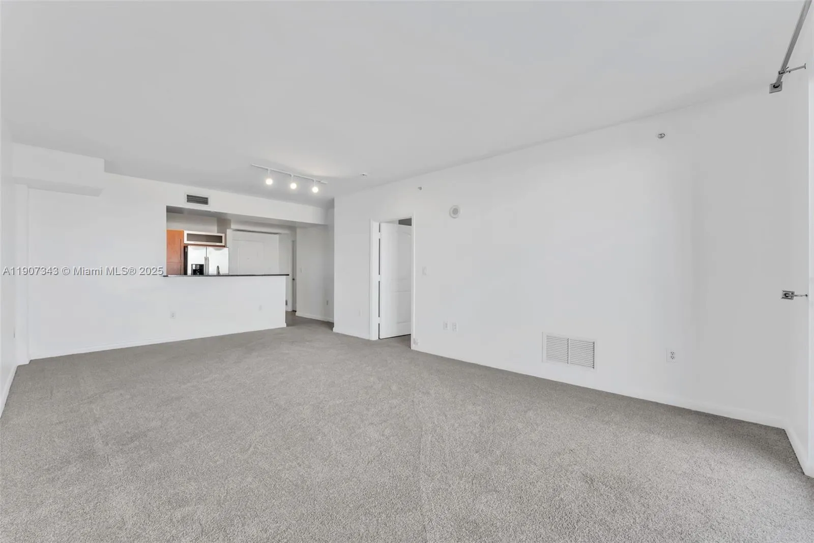 Miami, Florida 33156, United States, 2 Bedrooms Bedrooms, ,2 BathroomsBathrooms,Residential,Active,237755