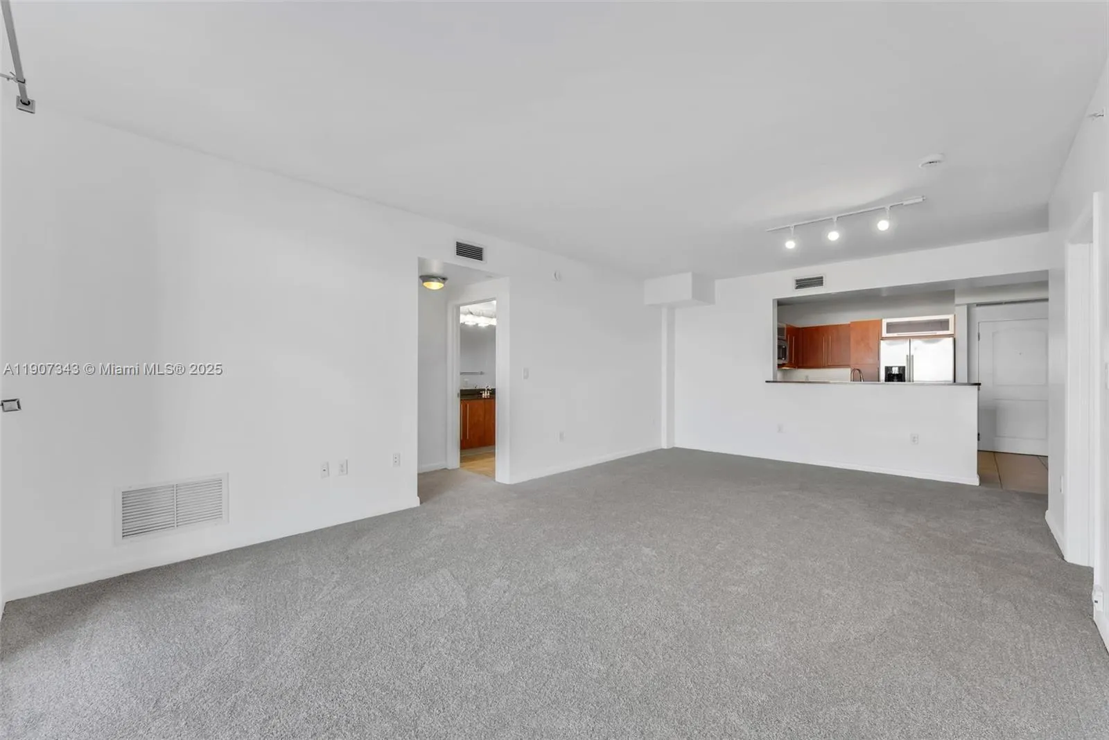 Miami, Florida 33156, United States, 2 Bedrooms Bedrooms, ,2 BathroomsBathrooms,Residential,Active,237755