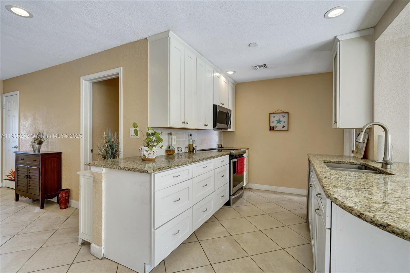 DRIFTWOOD ACRES NO 12 - Residential