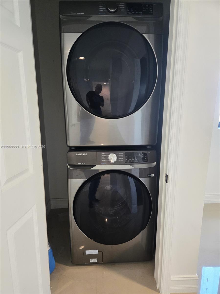 AMENDED PLAT OF ARDMORE H - Residential Lease