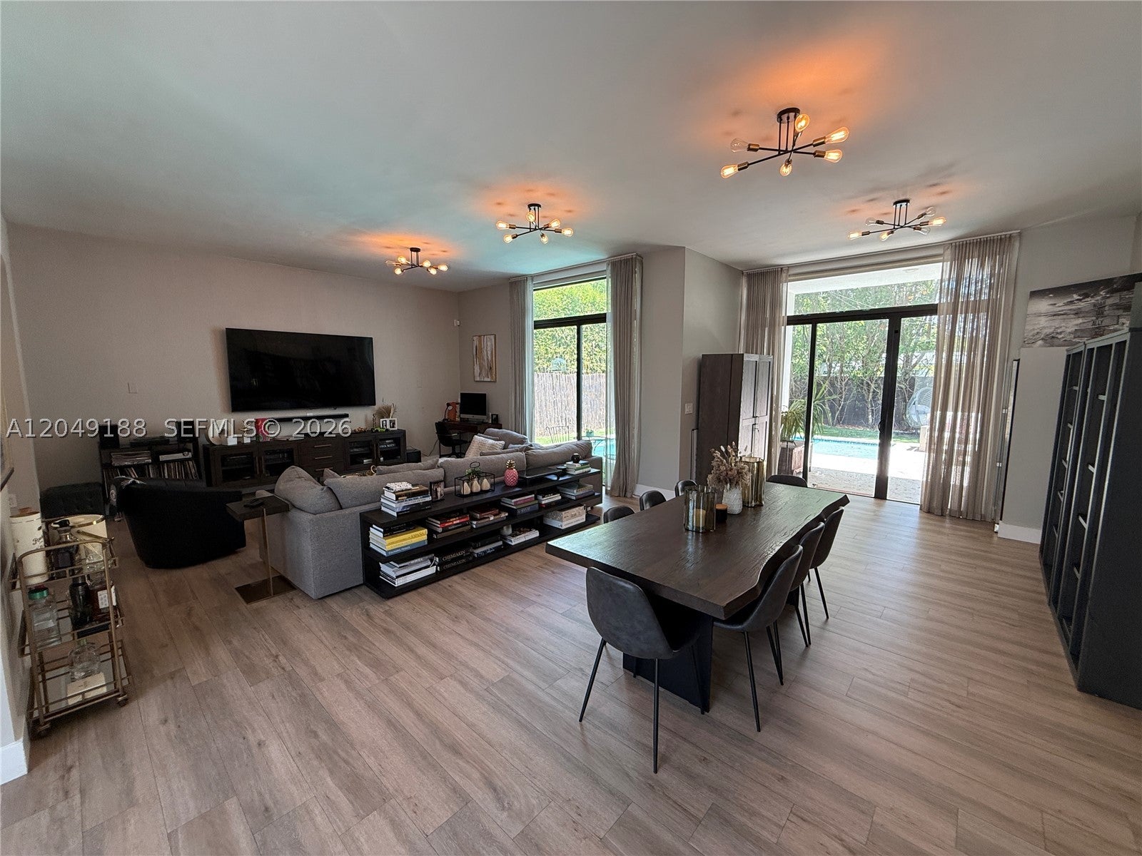 8631 Arboretum Ln