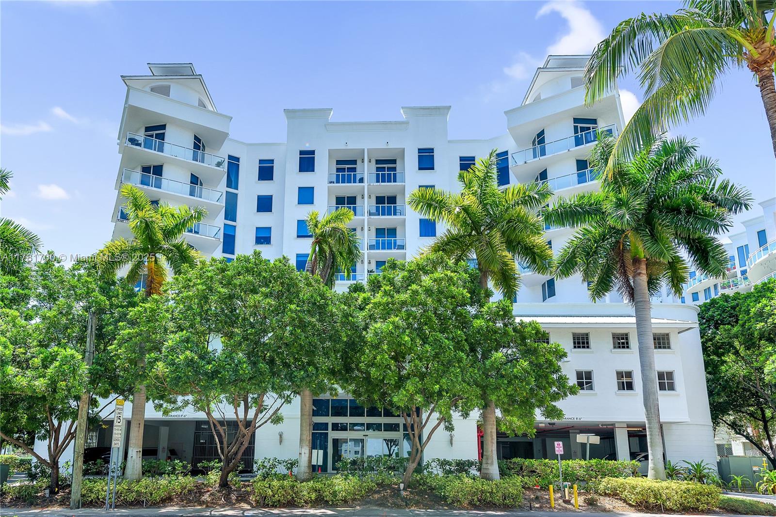 Property for Sale at 3030 Ne 188th St 603, Aventura, Miami-Dade County, Florida - Bedrooms: 2 
Bathrooms: 2  - $689,000