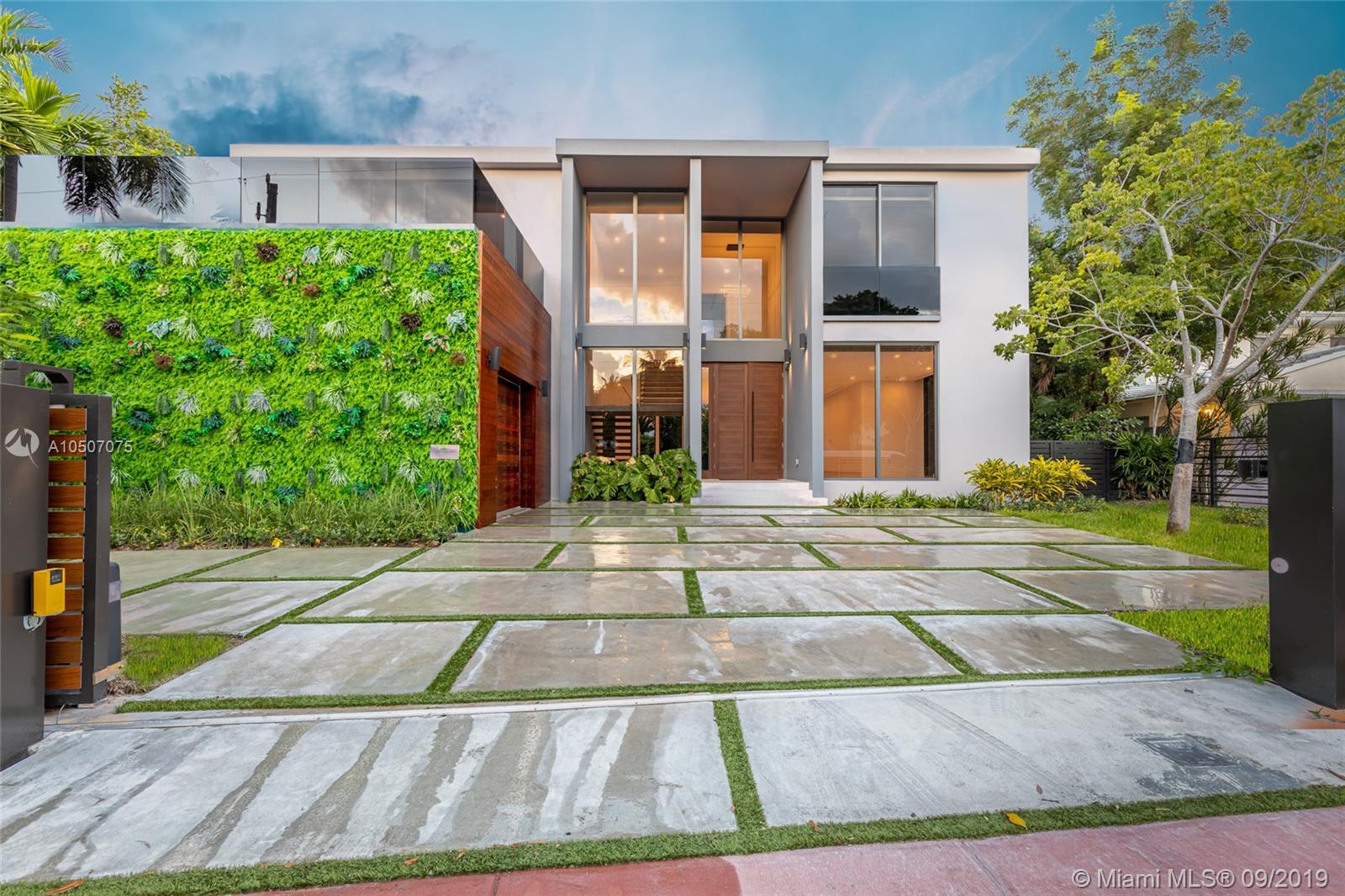 NAUTILUS EXTENSION 3RD - Residential