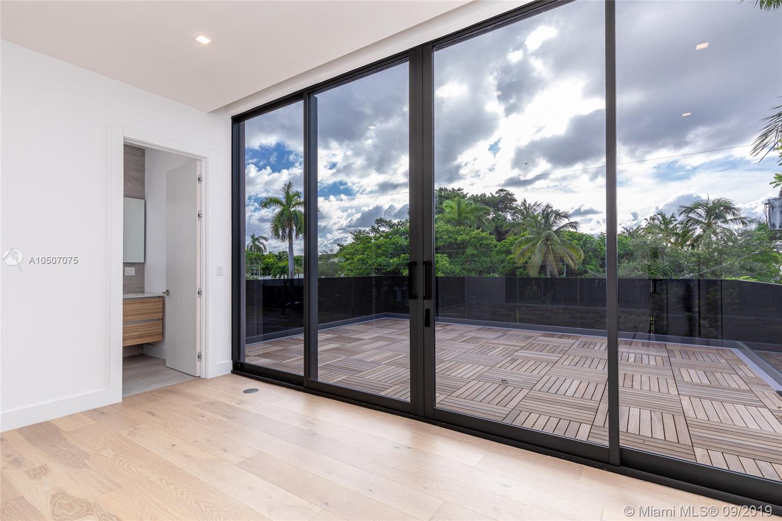 NAUTILUS EXTENSION 3RD - Residential