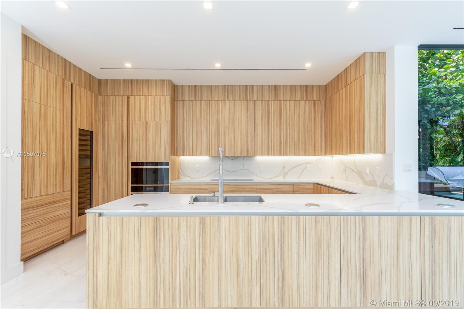NAUTILUS EXTENSION 3RD - Residential