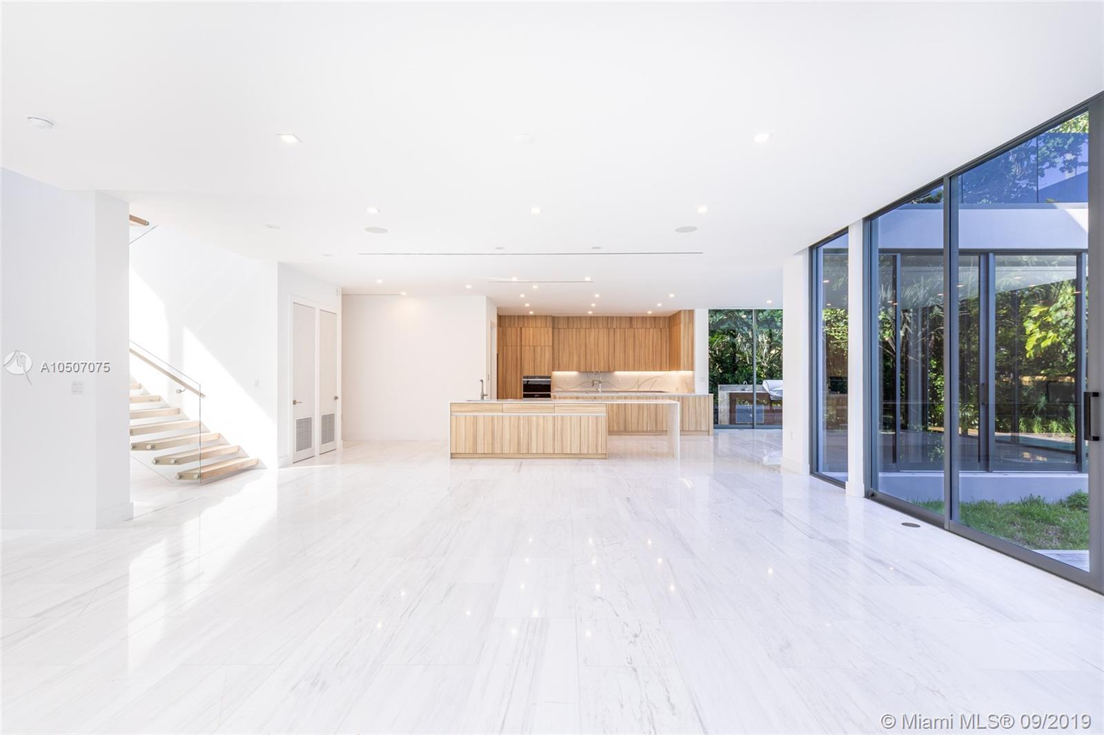 NAUTILUS EXTENSION 3RD - Residential