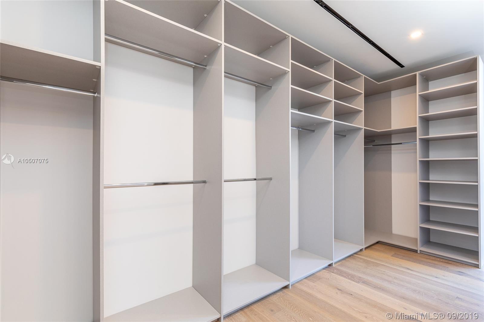 NAUTILUS EXTENSION 3RD - Residential