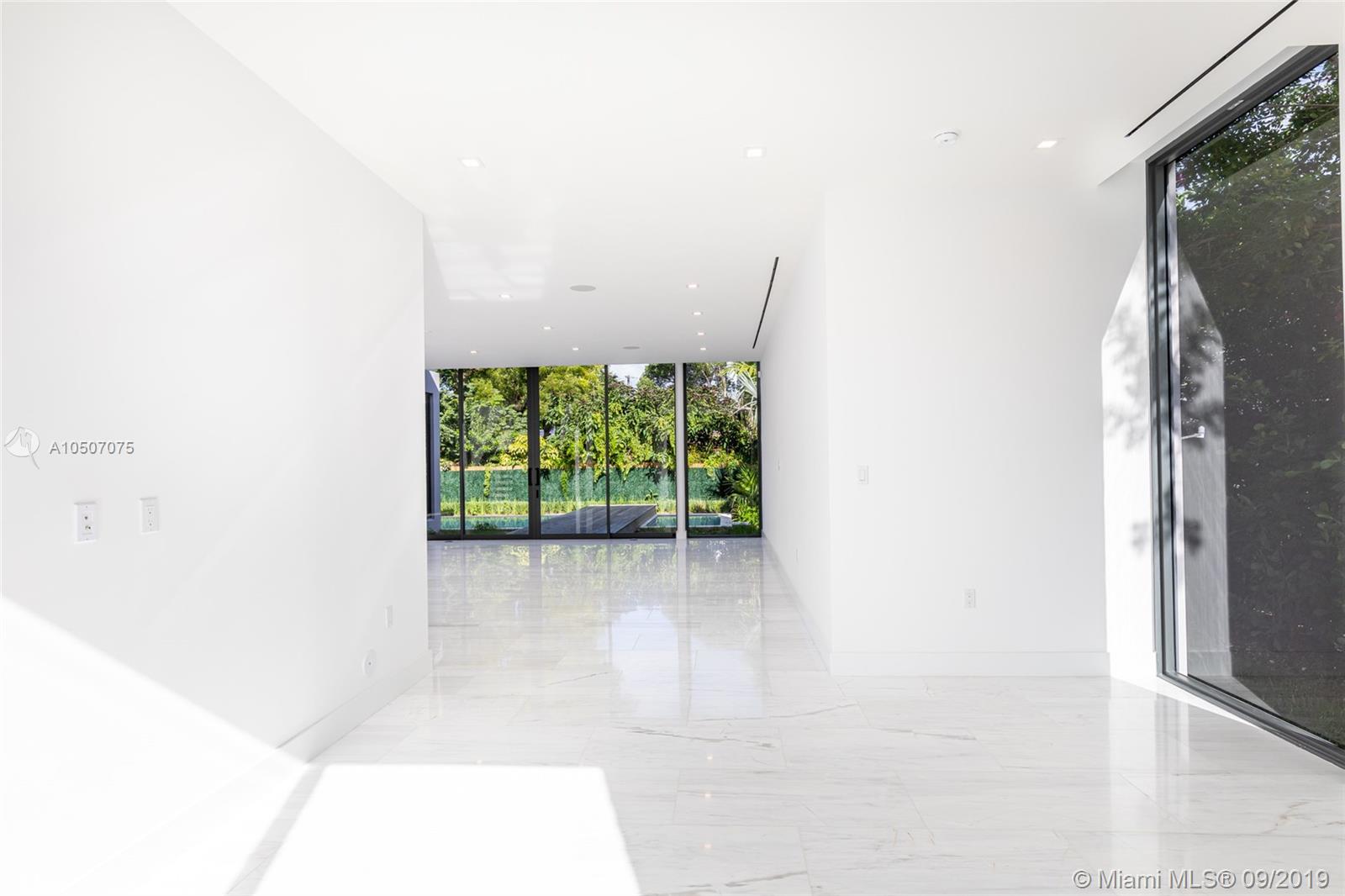 NAUTILUS EXTENSION 3RD - Residential