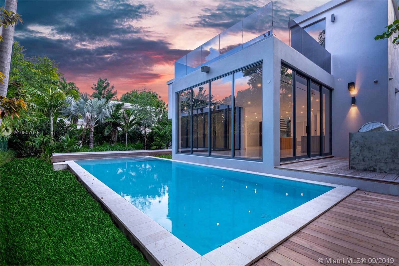 NAUTILUS EXTENSION 3RD - Residential