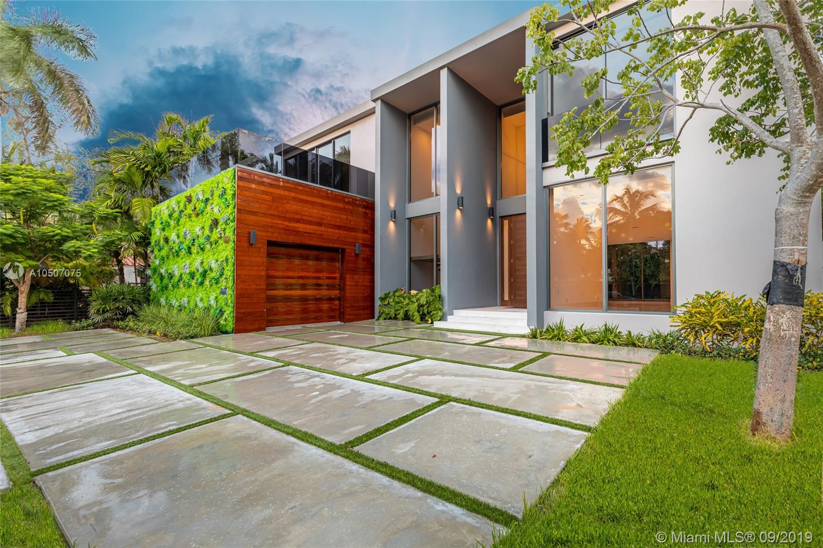 NAUTILUS EXTENSION 3RD - Residential
