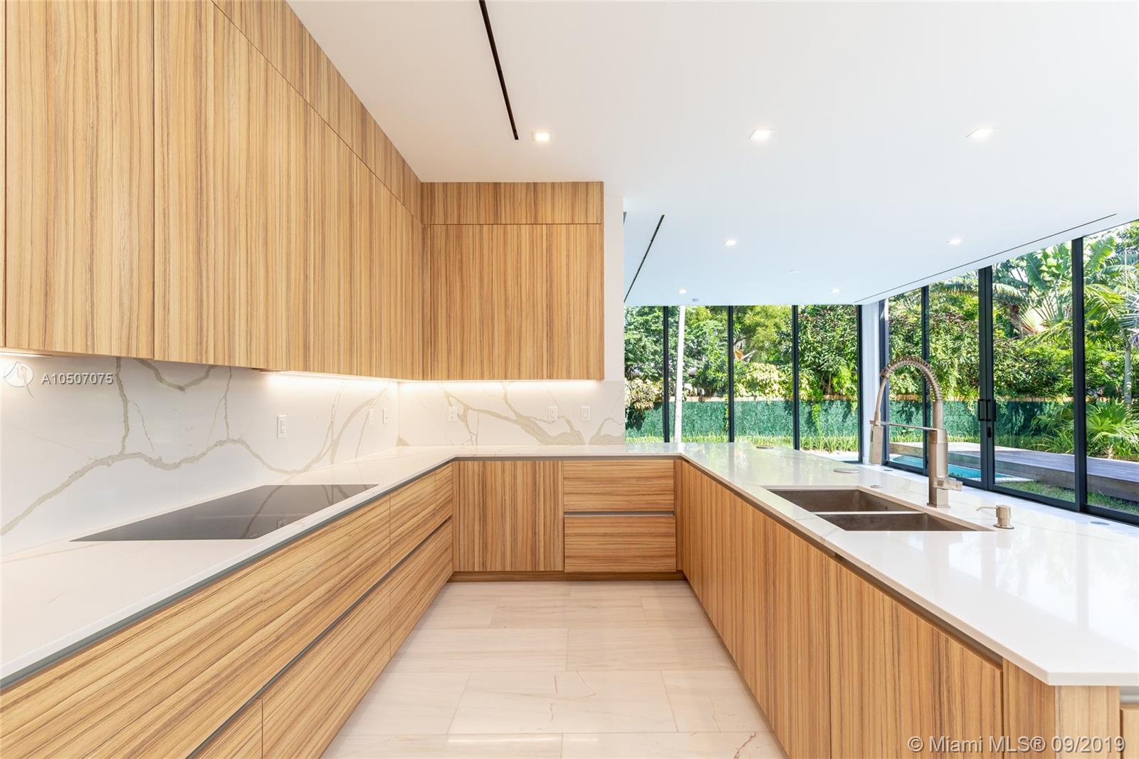 NAUTILUS EXTENSION 3RD - Residential