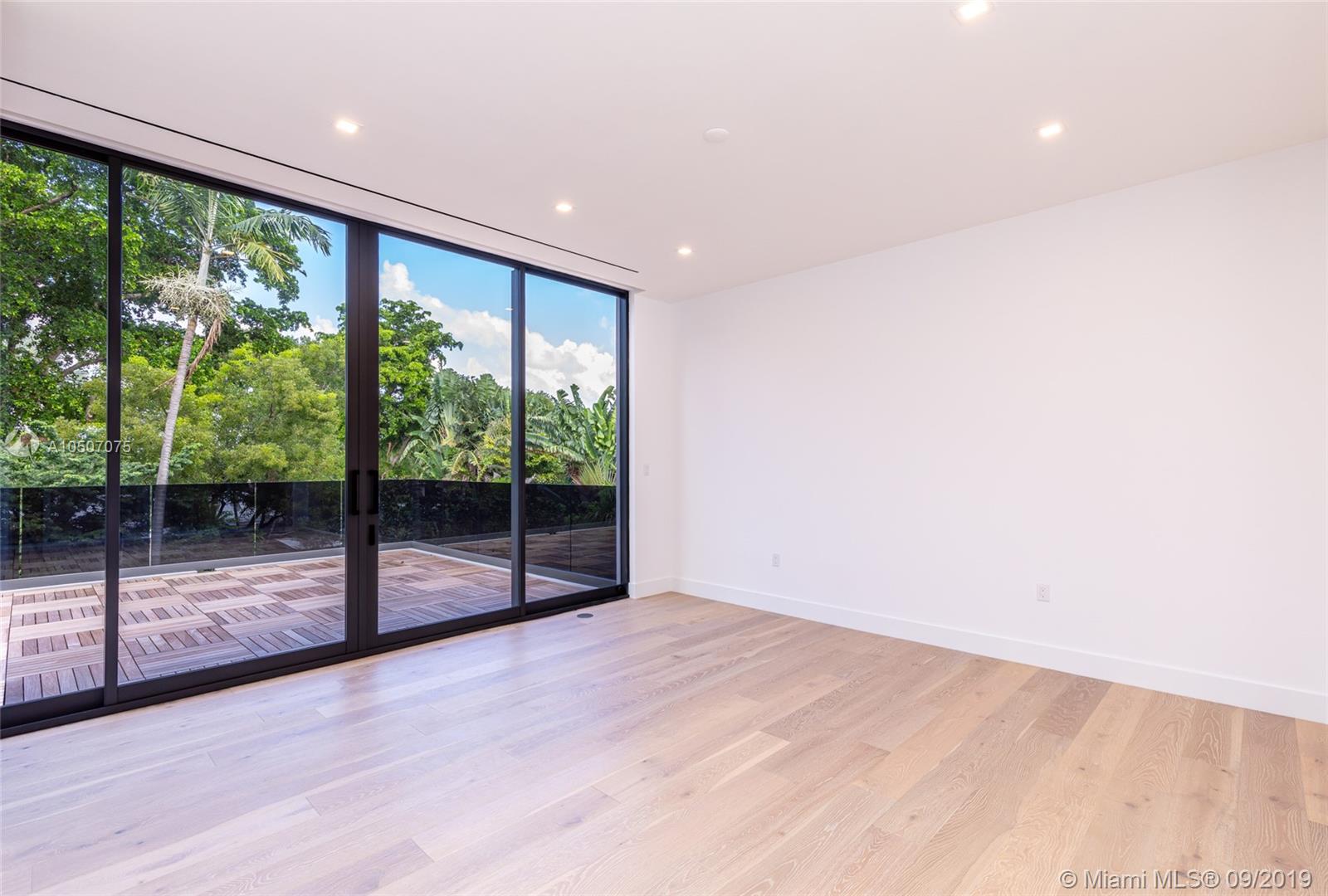 NAUTILUS EXTENSION 3RD - Residential
