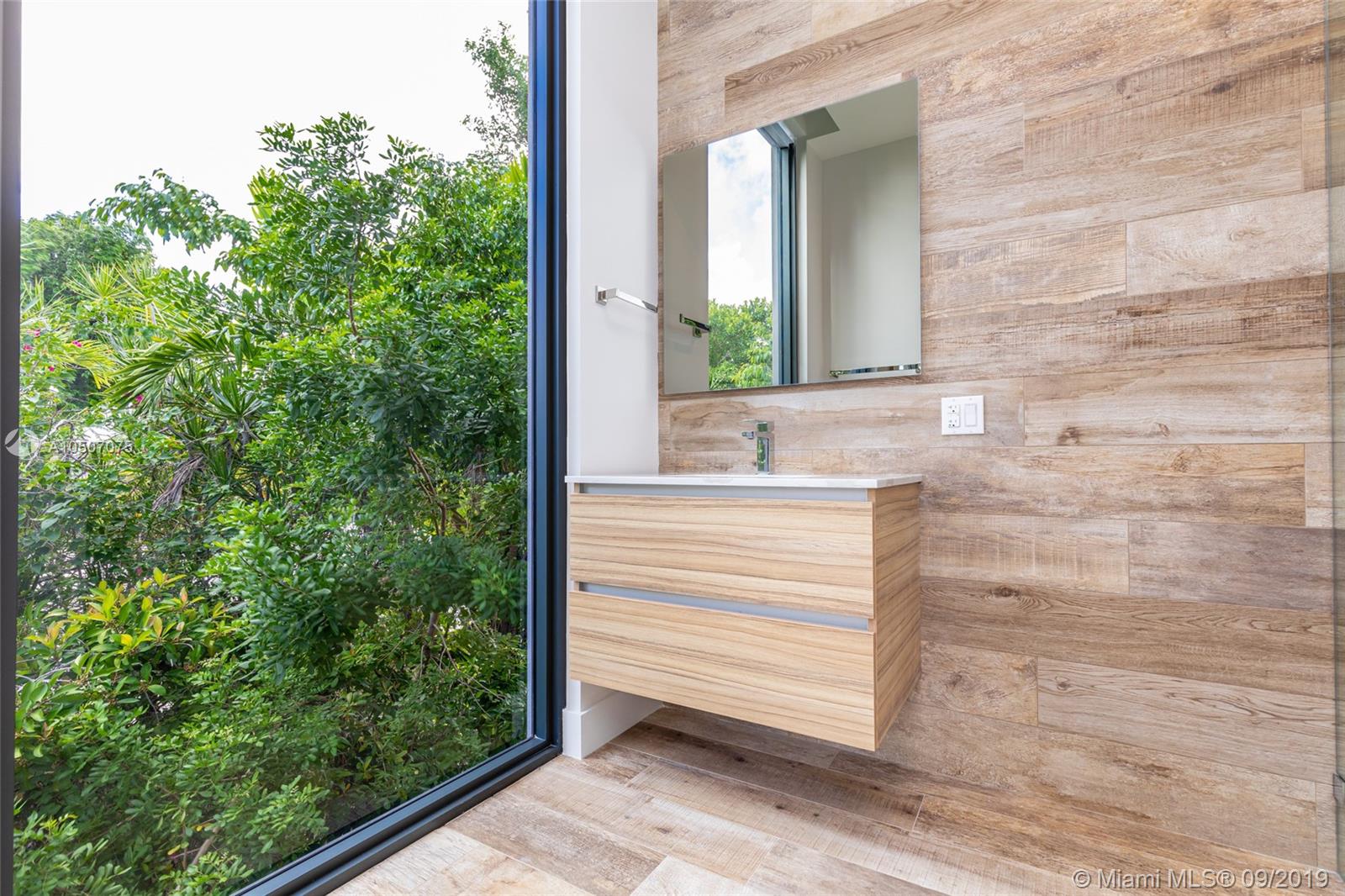 NAUTILUS EXTENSION 3RD - Residential