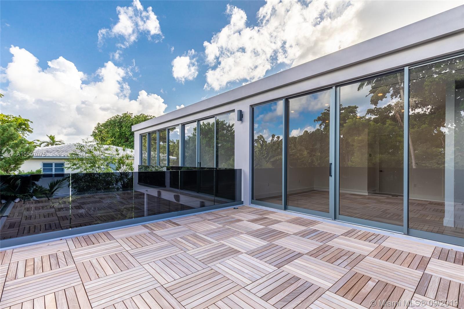 NAUTILUS EXTENSION 3RD - Residential
