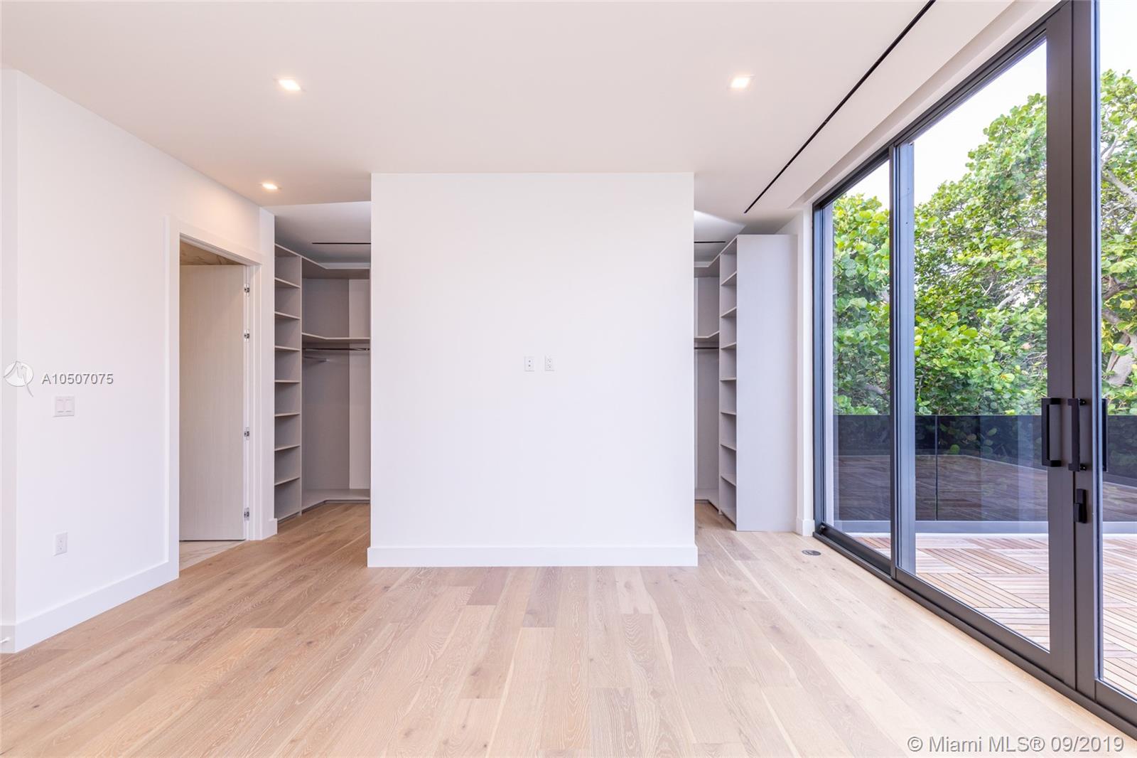 NAUTILUS EXTENSION 3RD - Residential