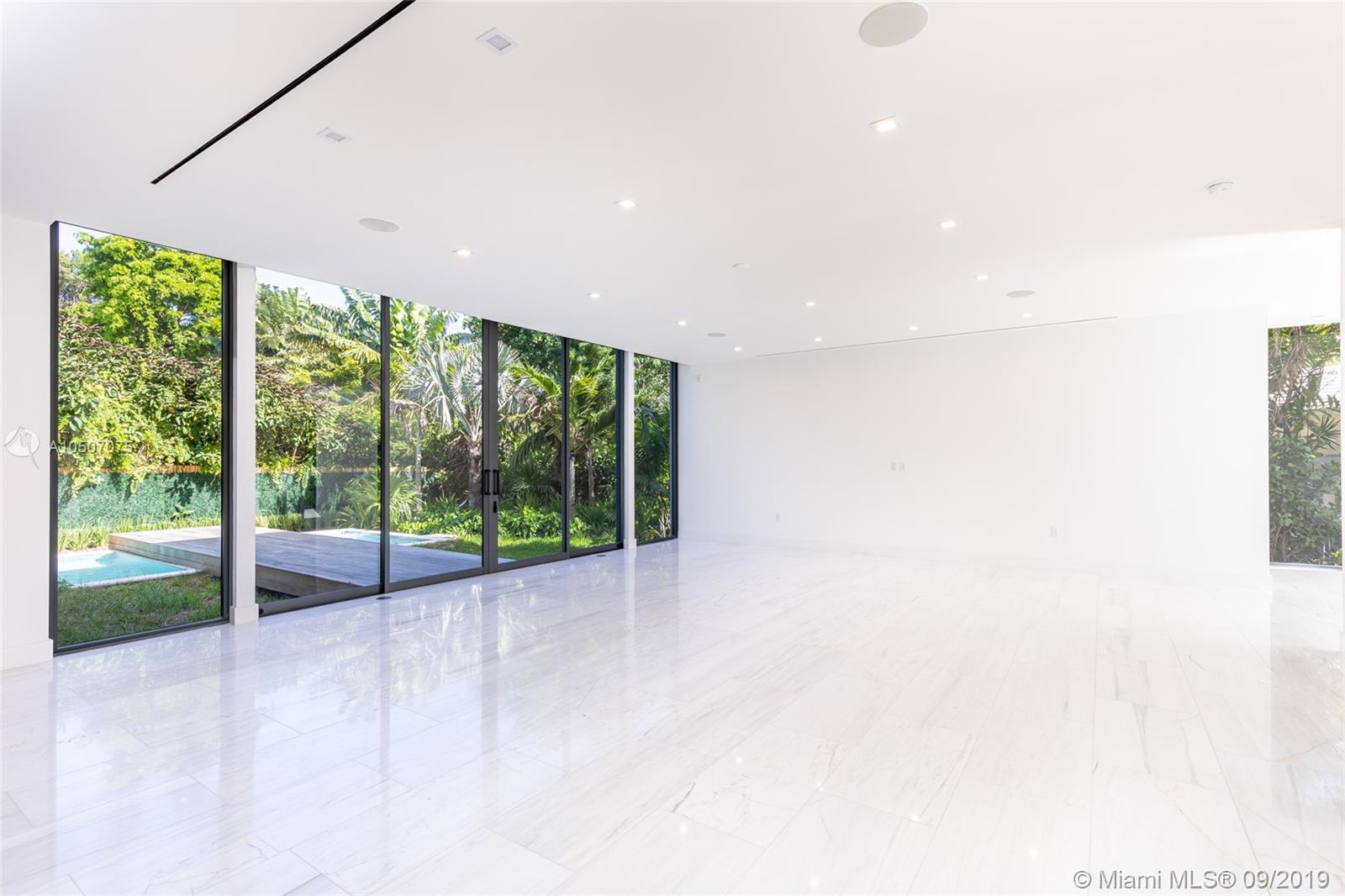NAUTILUS EXTENSION 3RD - Residential
