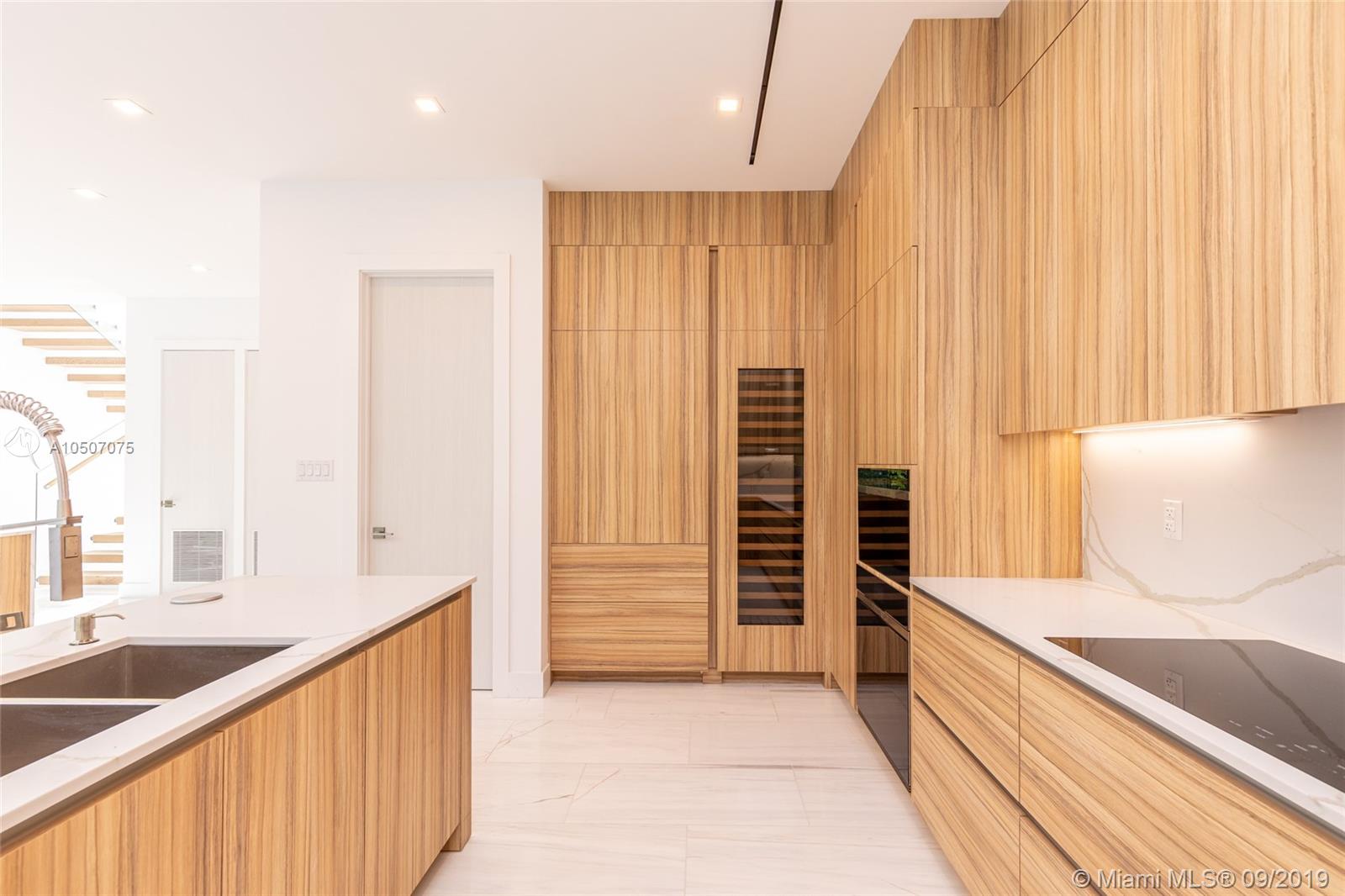 NAUTILUS EXTENSION 3RD - Residential