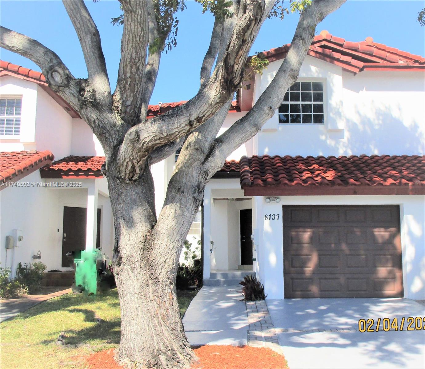 8137 Sw 208th Ter 9, Cutler Bay, Miami-Dade County, Florida - 3 Bedrooms  
3 Bathrooms - 