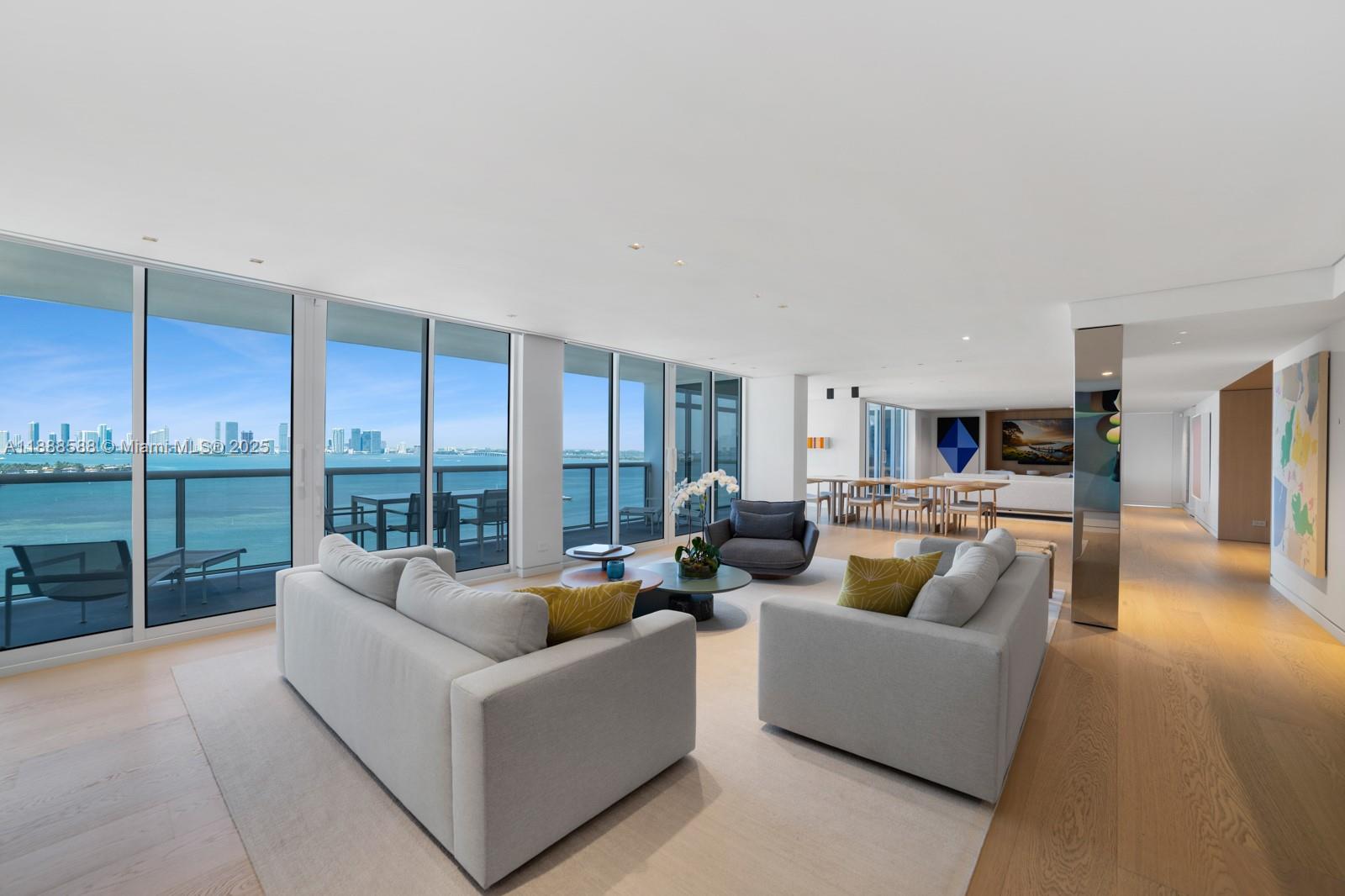 SUNSET HARBOUR NORTH COND - Residential Lease
