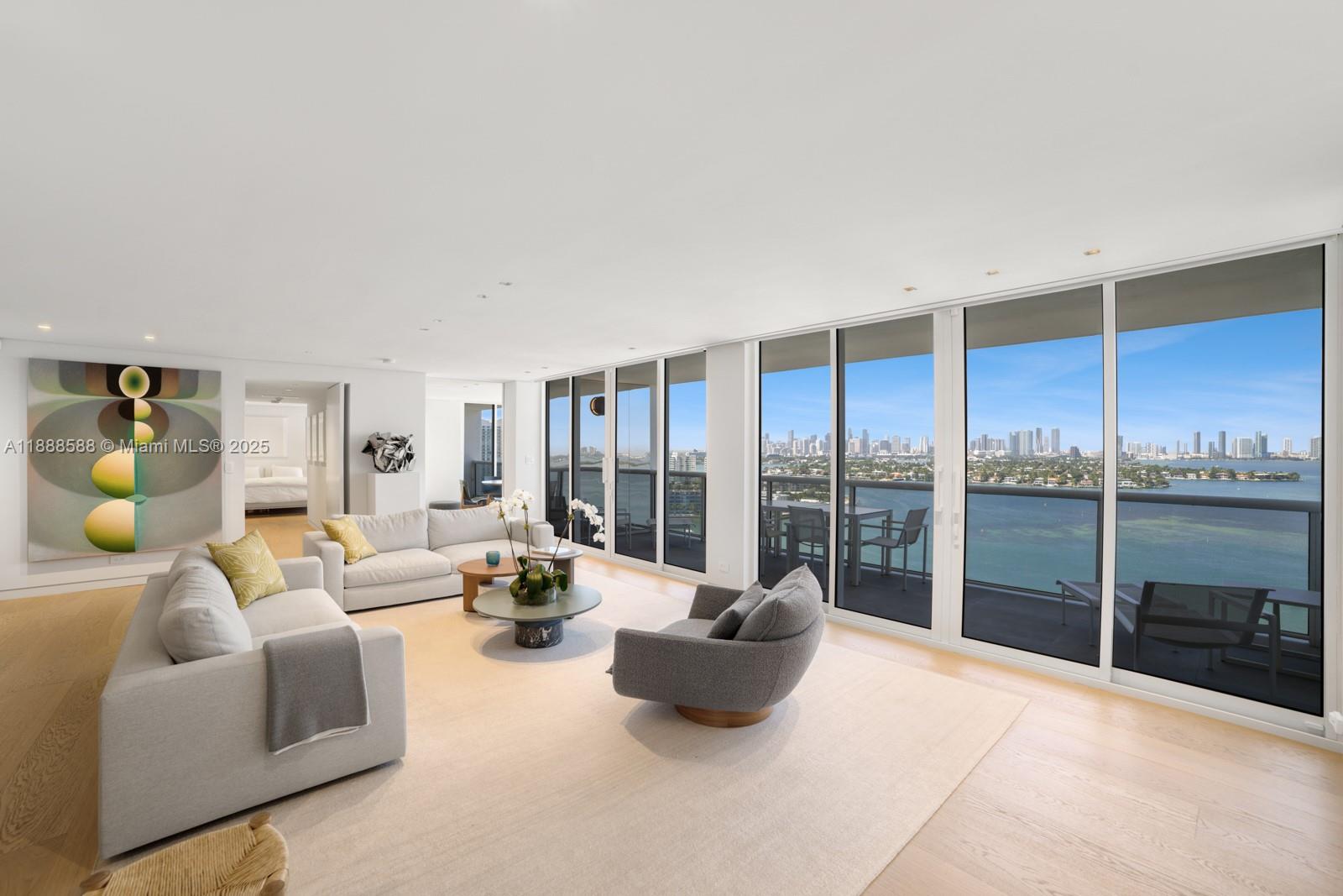 SUNSET HARBOUR NORTH COND - Residential Lease