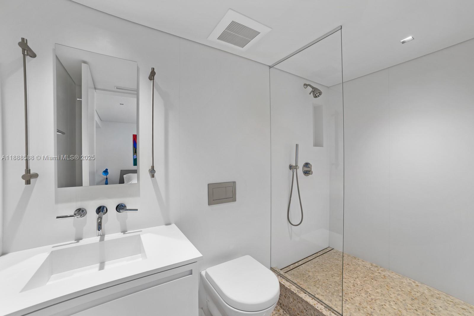 SUNSET HARBOUR NORTH COND - Residential Lease