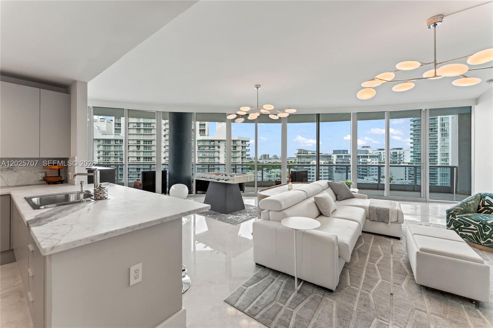 5959 Collins Ave 1201