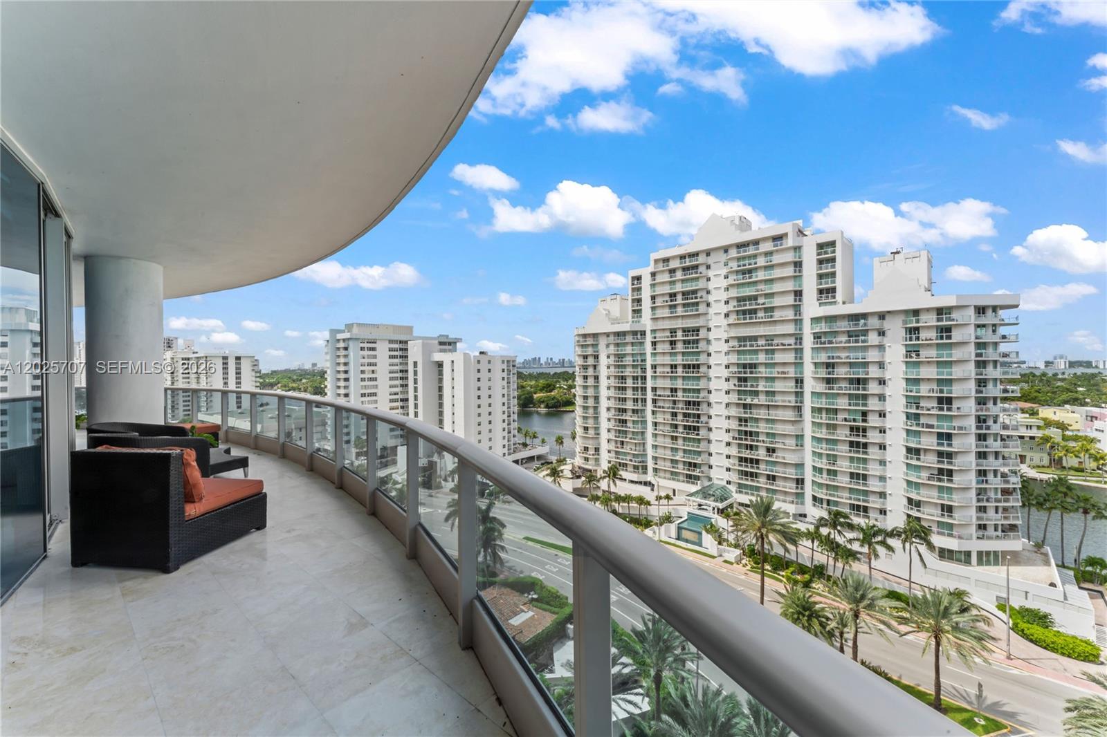 5959 Collins Ave 1201