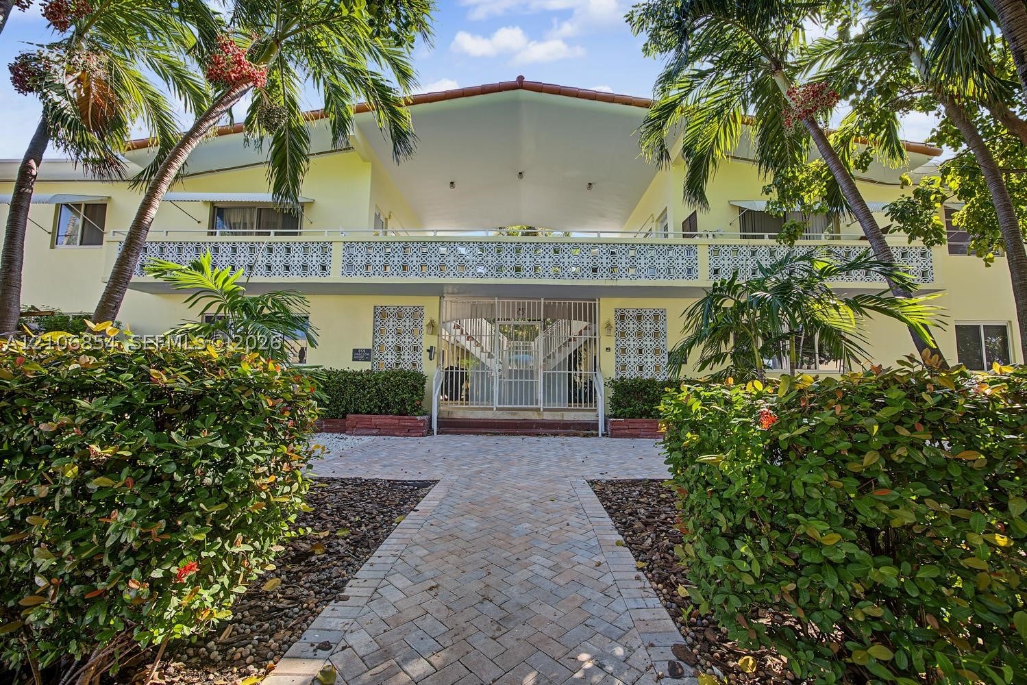 659 Meridian Ave