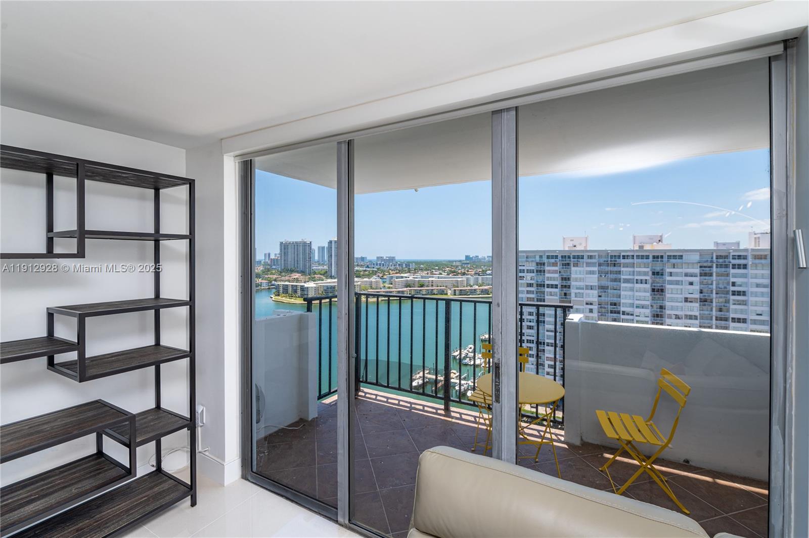 COMMODORE PLAZA CONDO - Residential