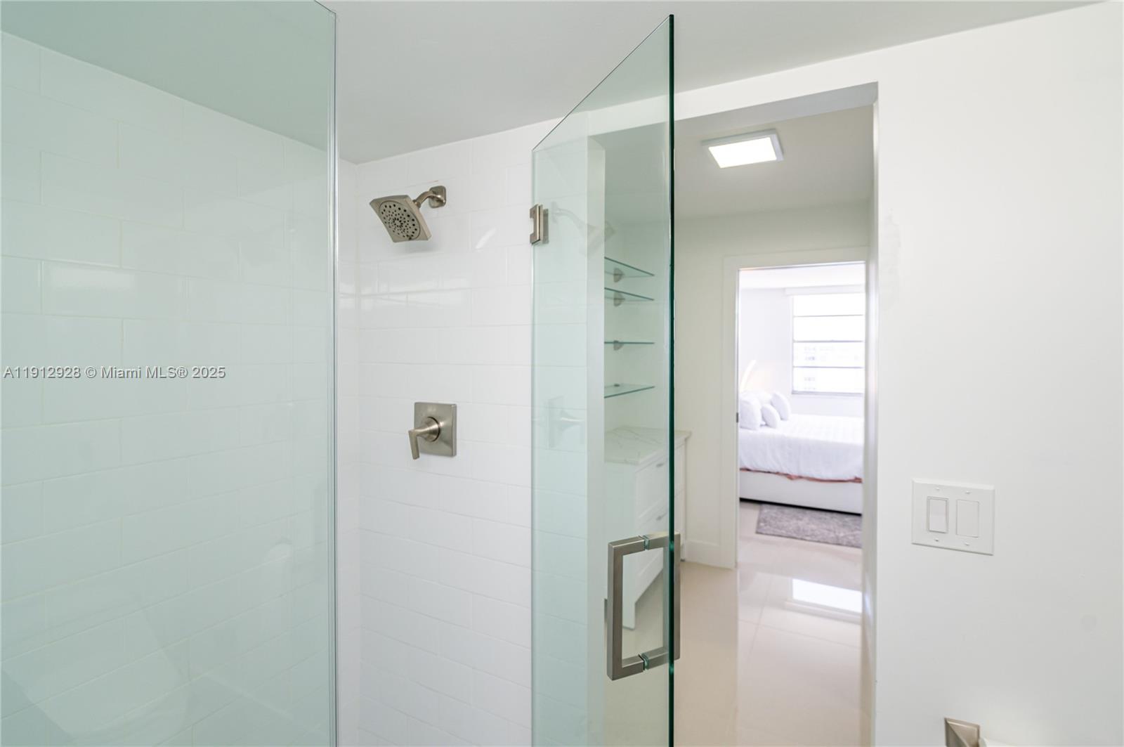 COMMODORE PLAZA CONDO - Residential