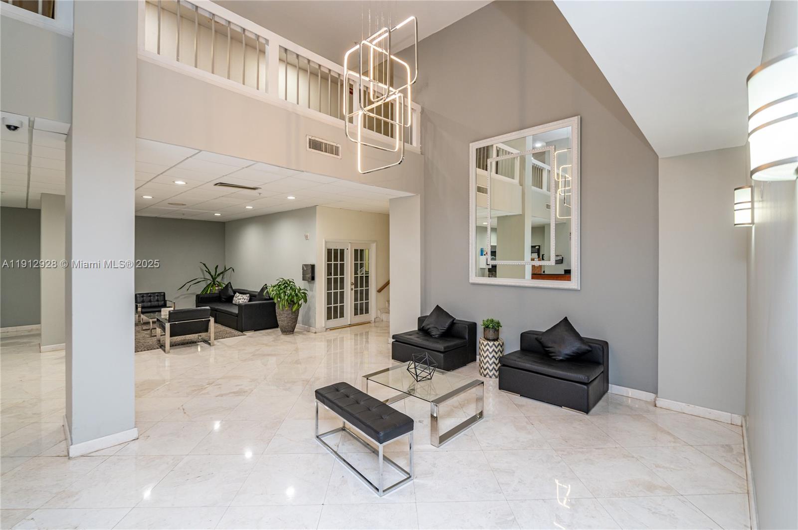 COMMODORE PLAZA CONDO - Residential