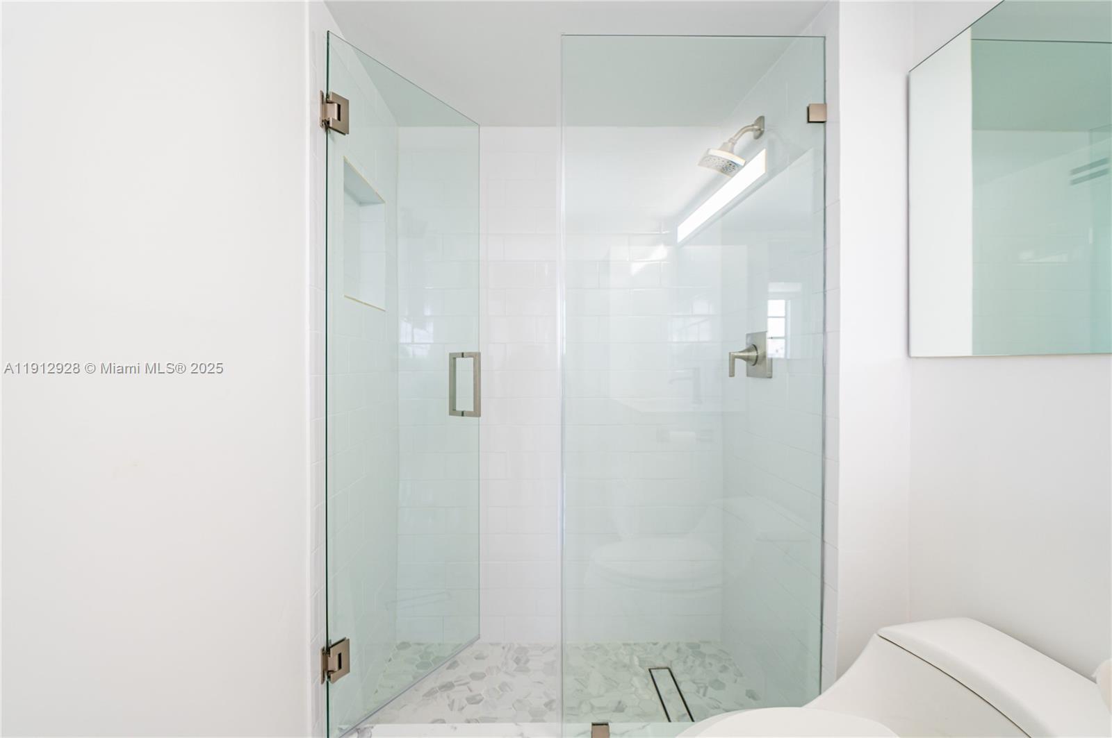 COMMODORE PLAZA CONDO - Residential