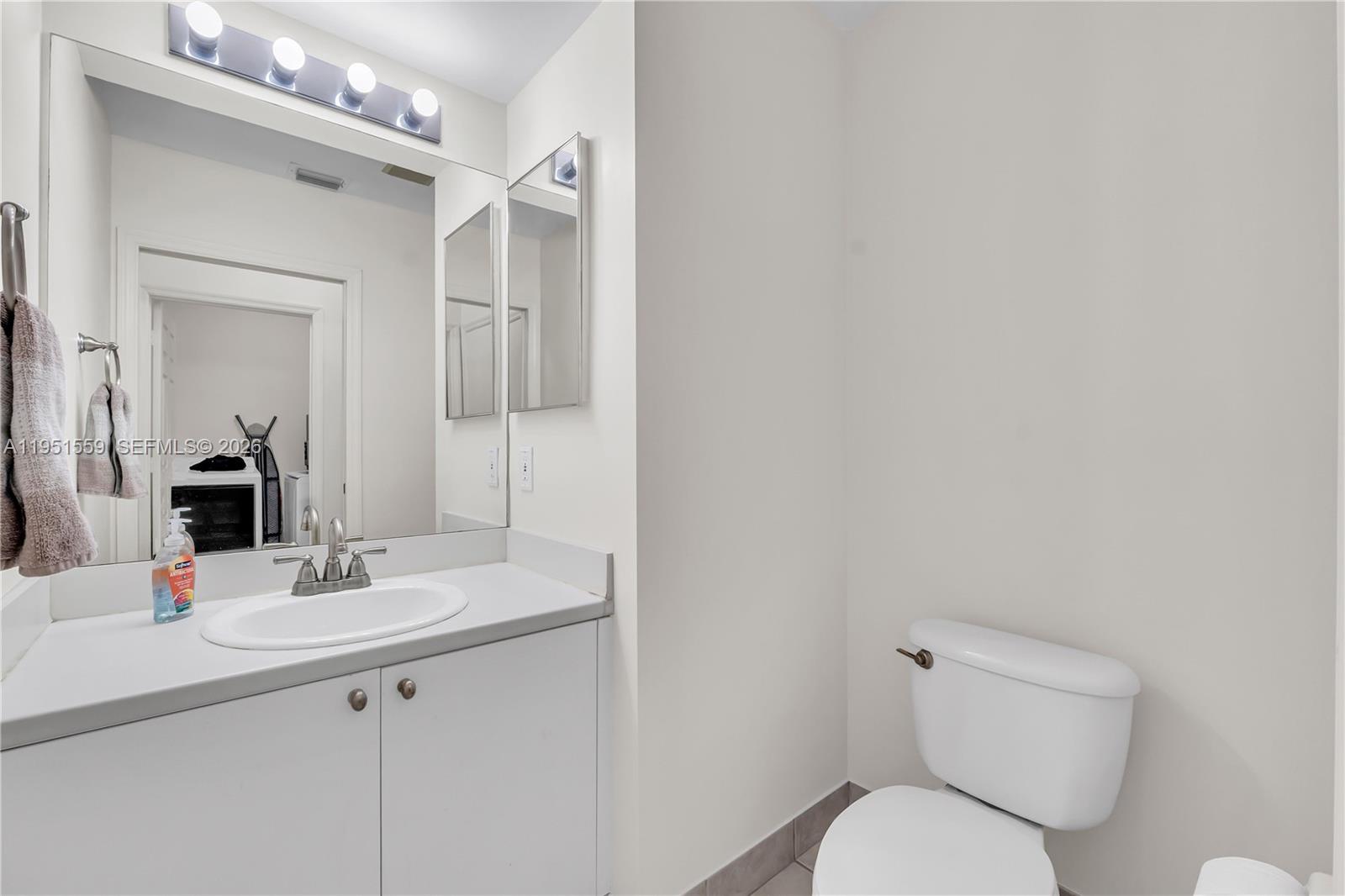 WYNDHAM LAKES NORTH - Residential