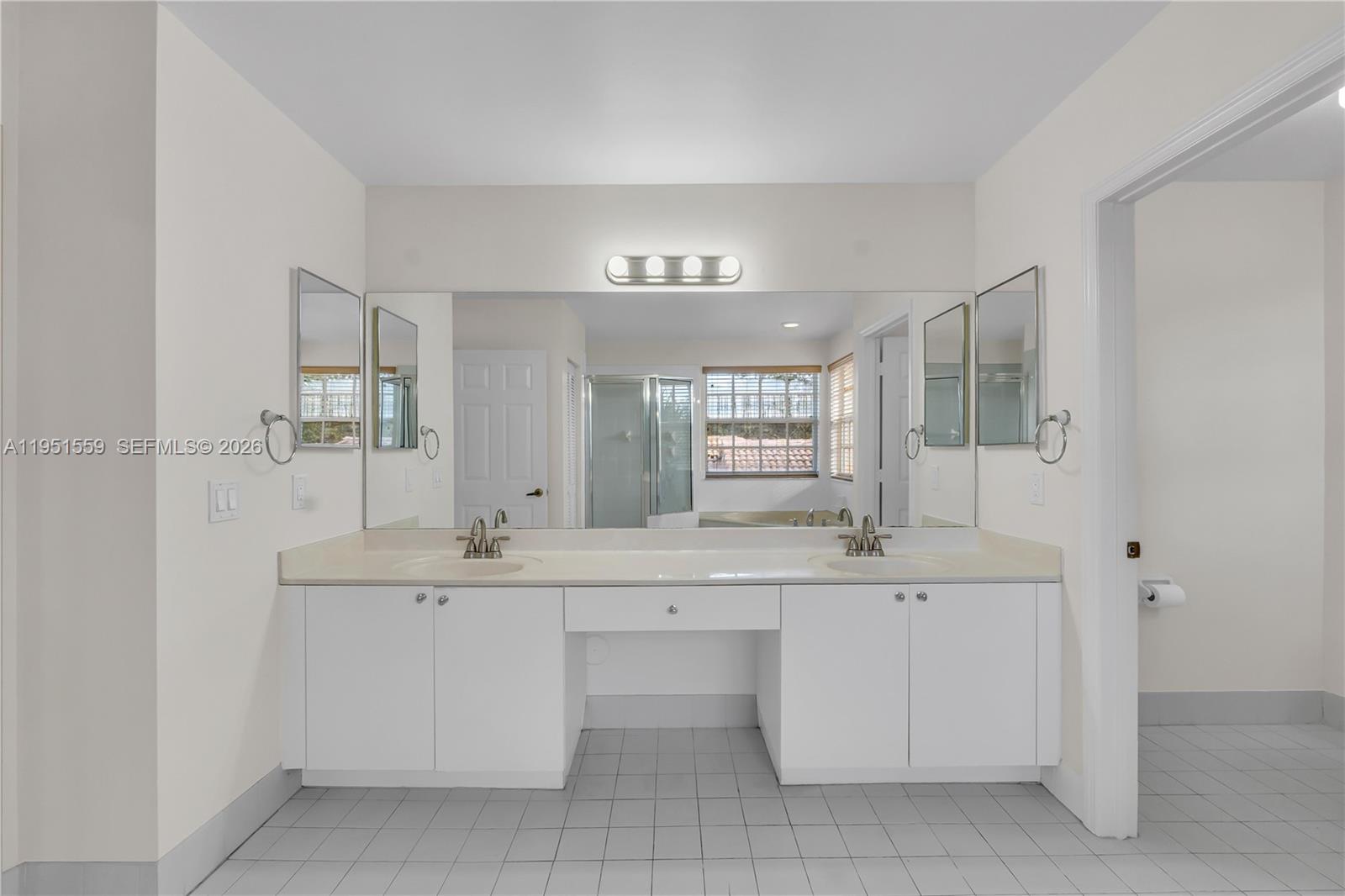 WYNDHAM LAKES NORTH - Residential