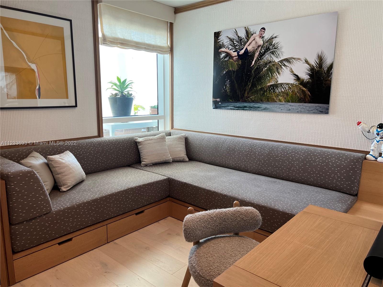 FONTAINEBLEAU II CONDO - Residential