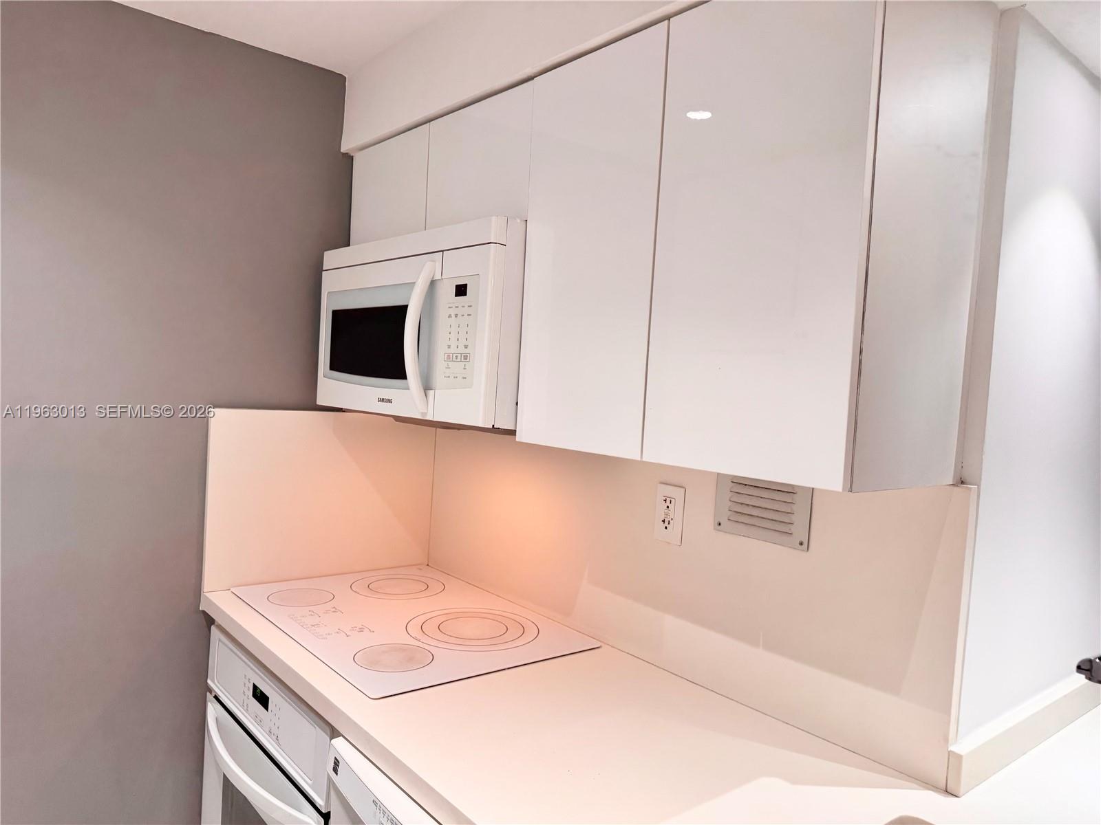 MIRADOR 1200 CONDO - Residential