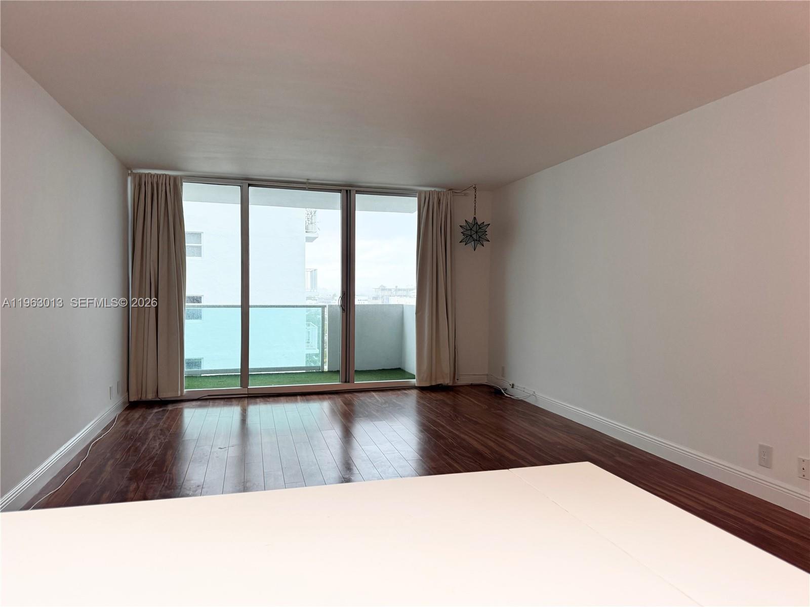 MIRADOR 1200 CONDO - Residential