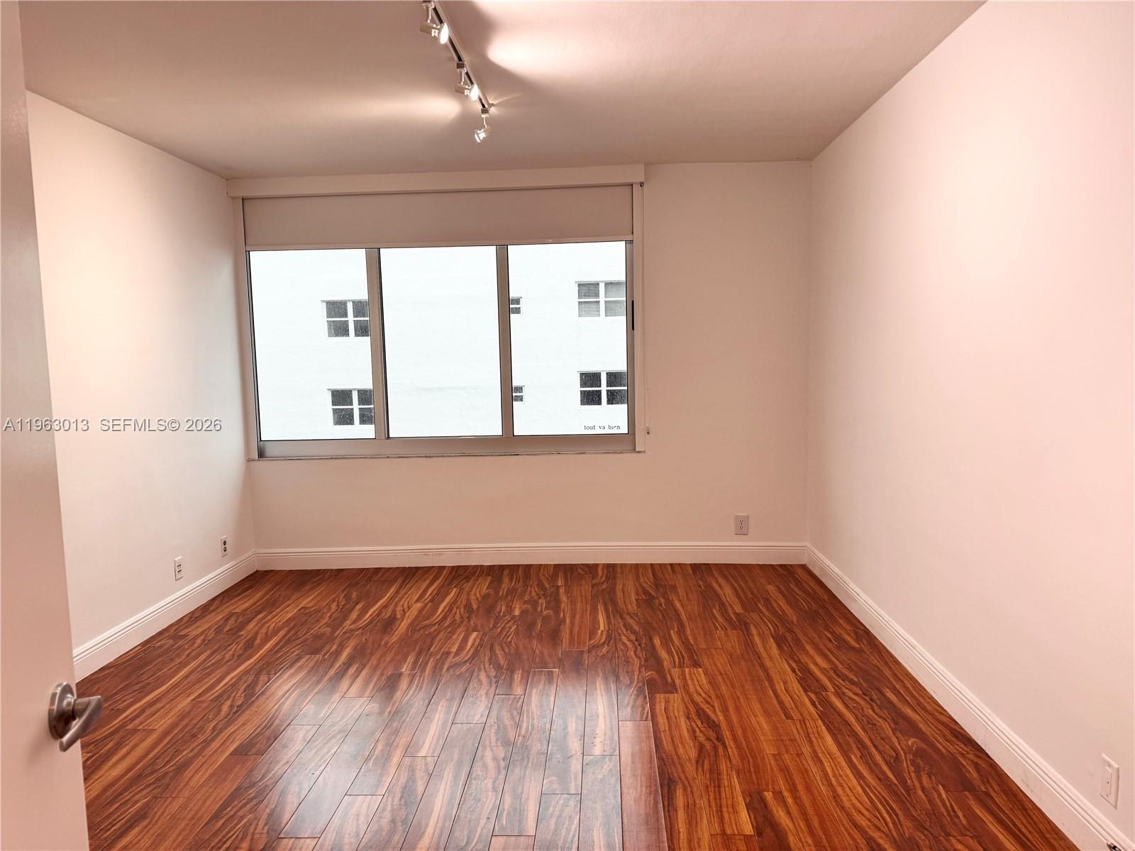 MIRADOR 1200 CONDO - Residential